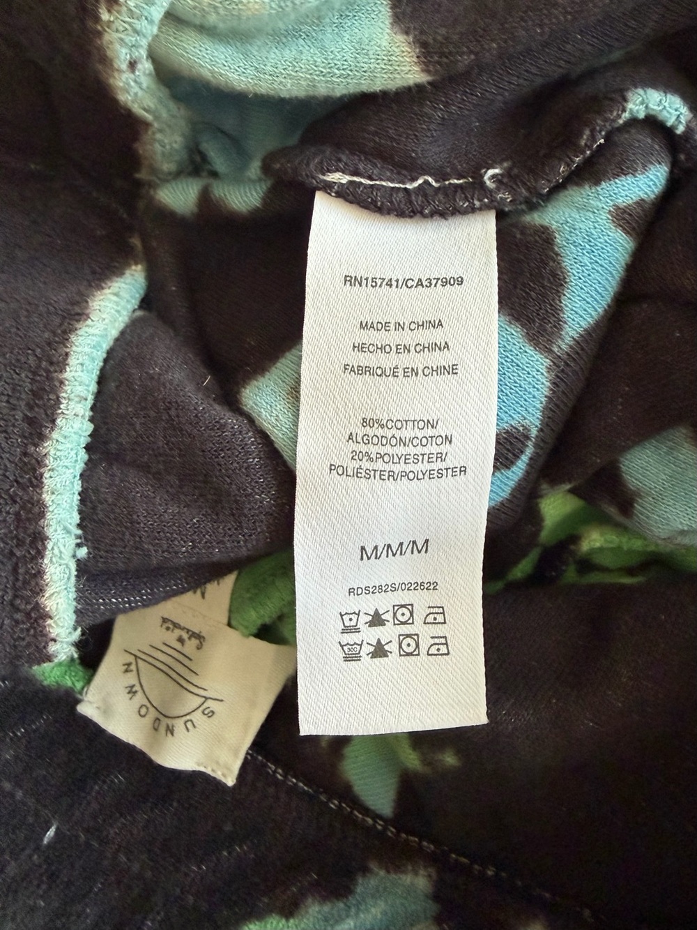 Sundown by Splendid Tie Dye Terrycloth Shorts Size Medium NWT Navy Blue Green - Picture 7 of 8
